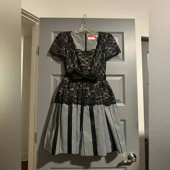 OSCAR DE LA RENTA studio Printed Knee-Length Dress size 4 - Picture 2 of 4